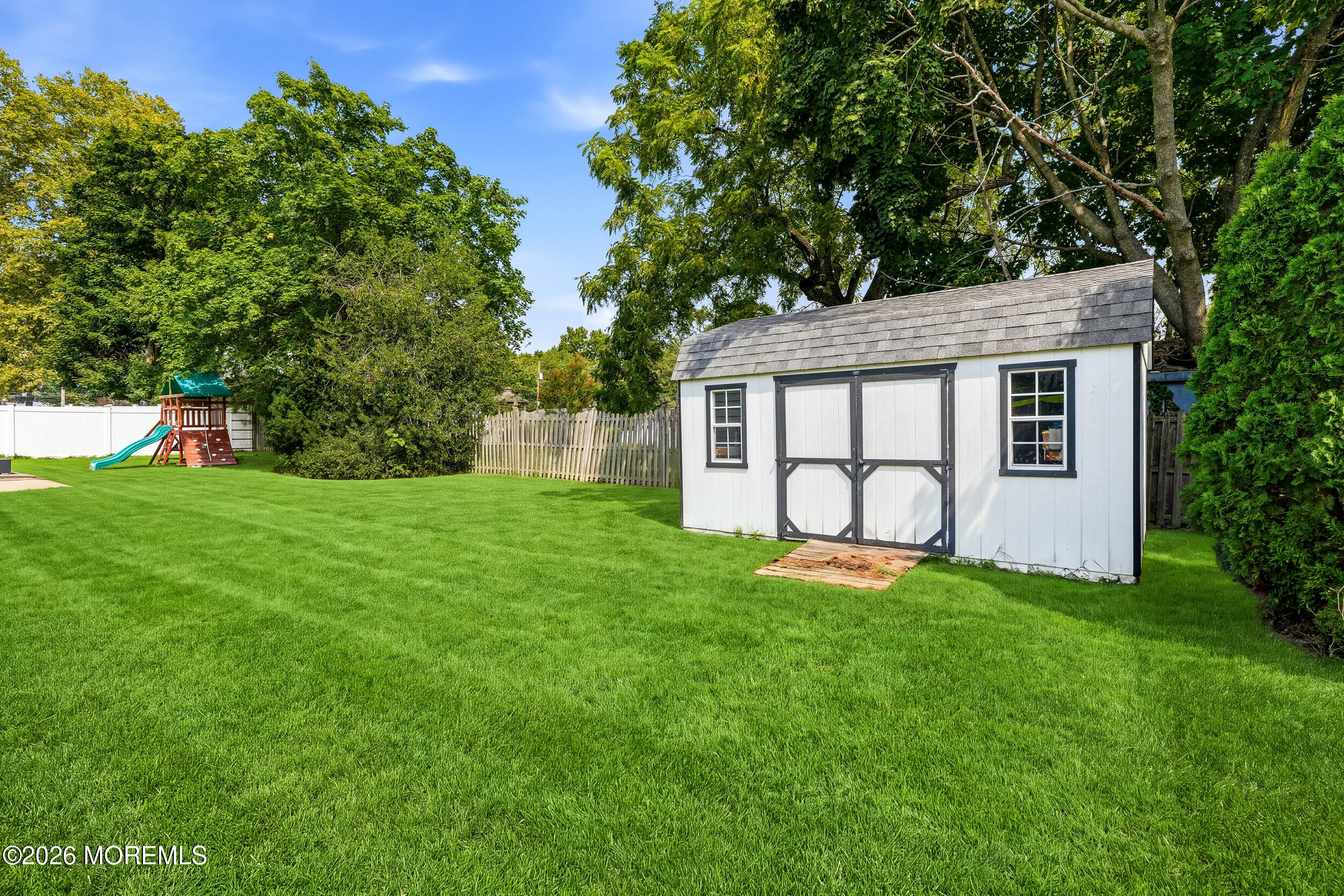 20 Whitehall Circle Oceanport NJ 07757