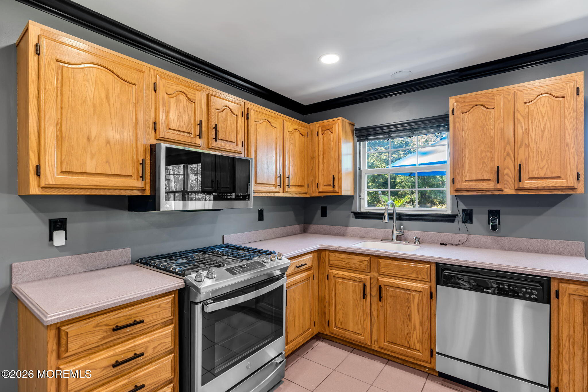 6 Chris Ann Court Jackson NJ 08527