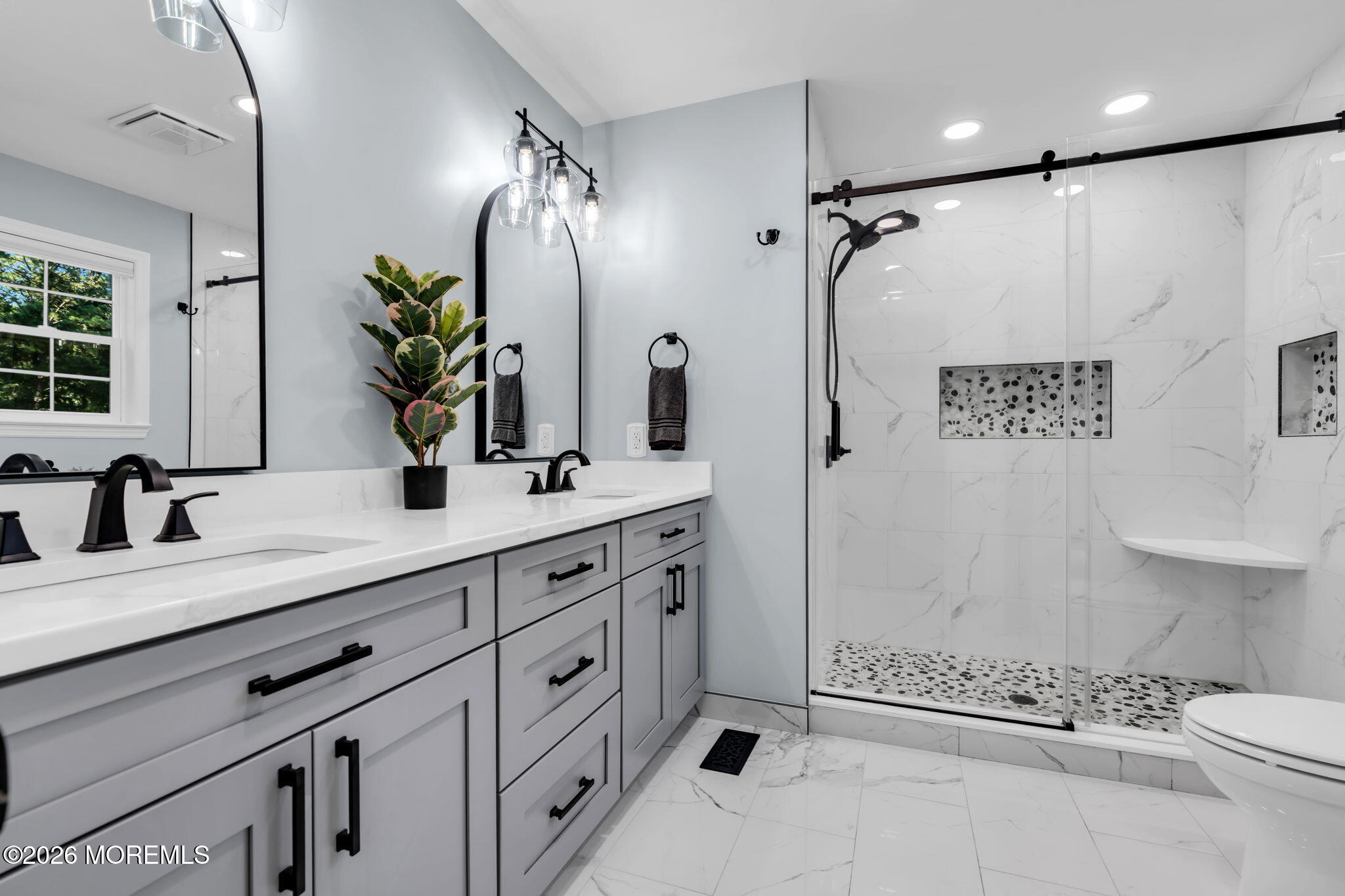 6 Chris Ann Court Jackson NJ 08527
