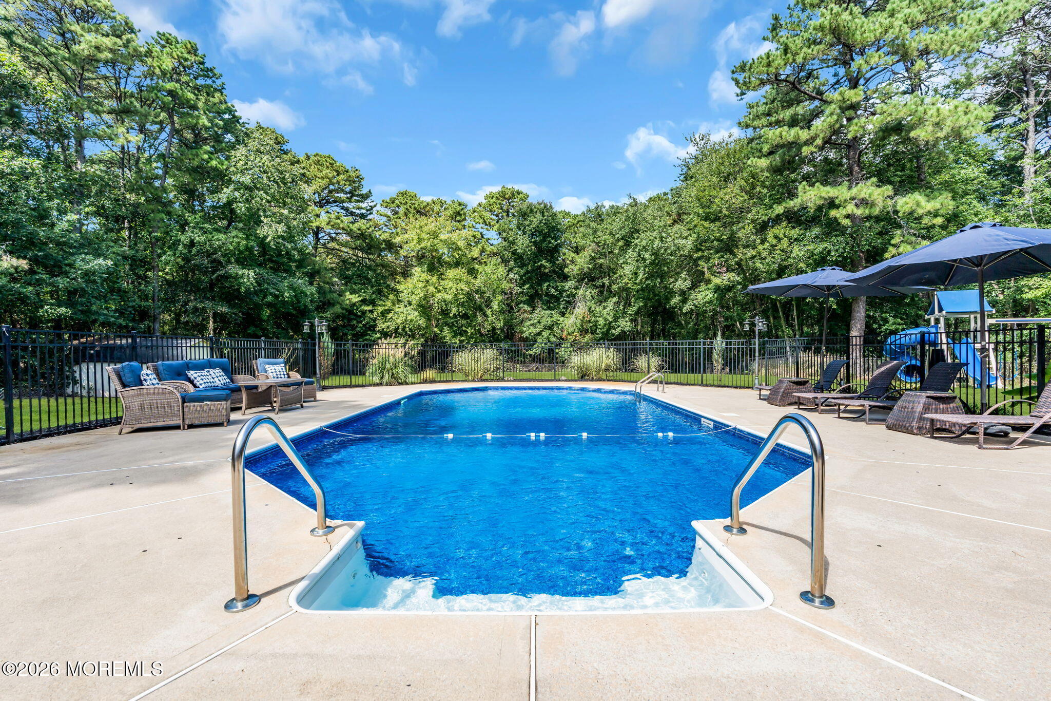 6 Chris Ann Court Jackson NJ 08527