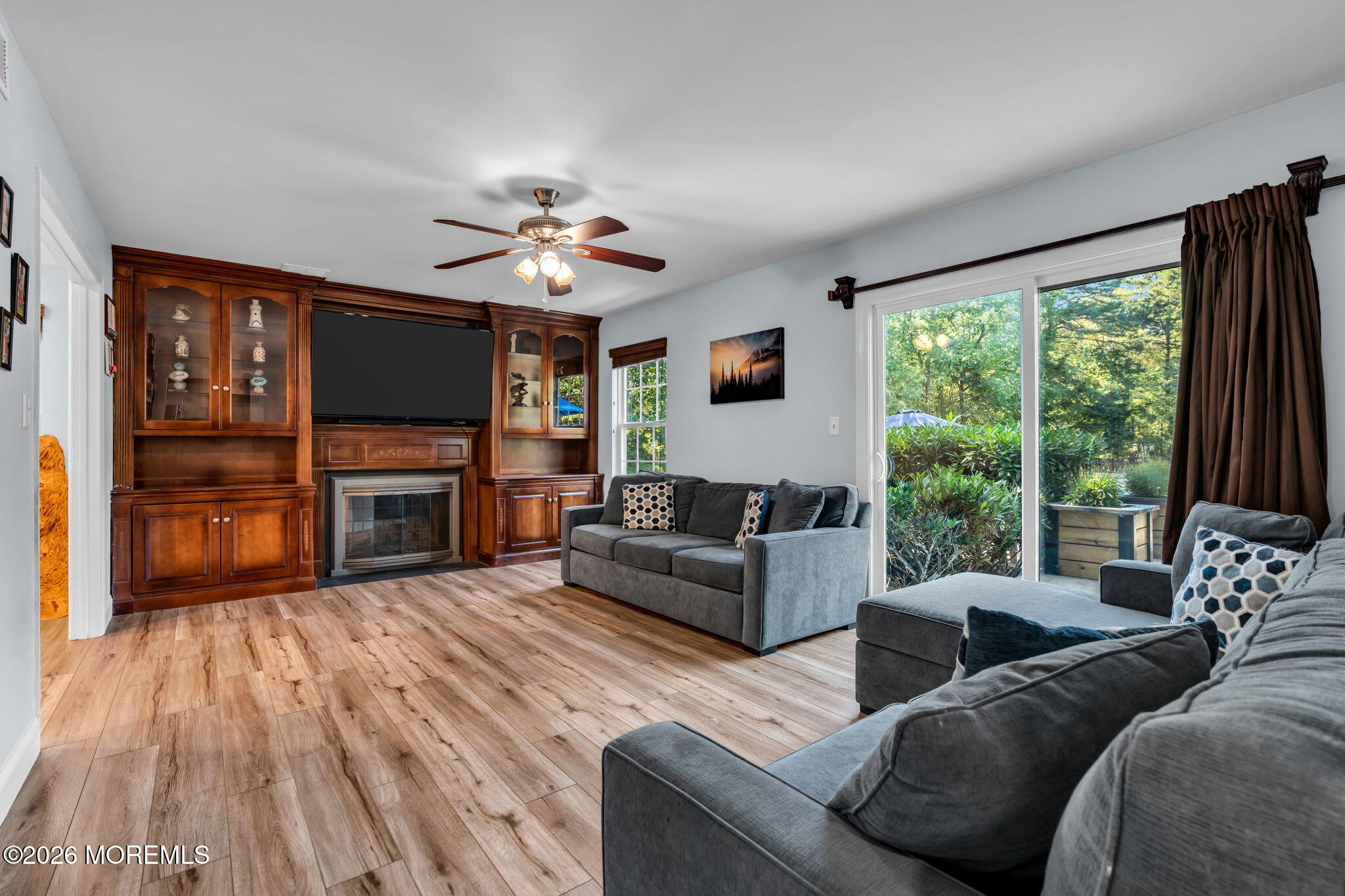 6 Chris Ann Court Jackson NJ 08527