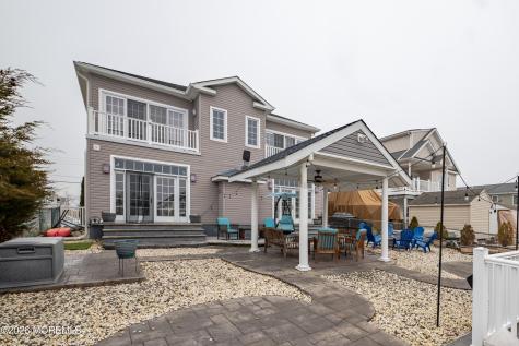 27 W Mohawk Drive Little Egg Harbor NJ 08087