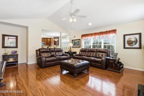 8 Casco Court Lakewood NJ 08701