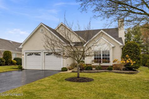 8 Casco Court Lakewood NJ 08701