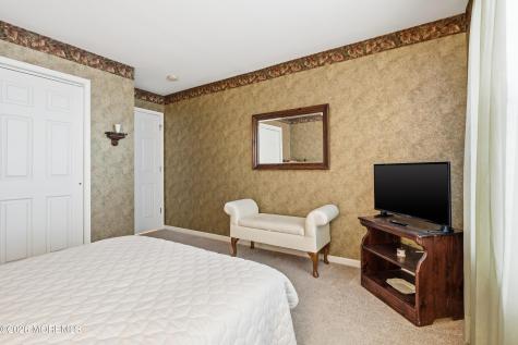 8 Casco Court Lakewood NJ 08701