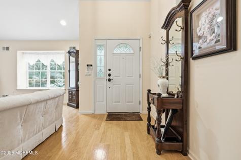 8 Casco Court Lakewood NJ 08701