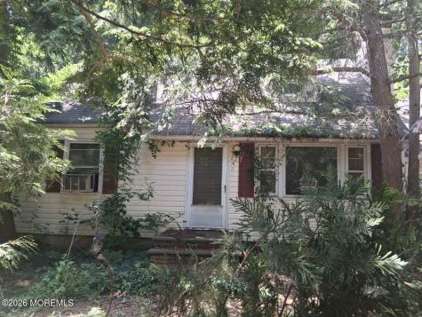 140 Fernhead Avenue Spotswood NJ 08884