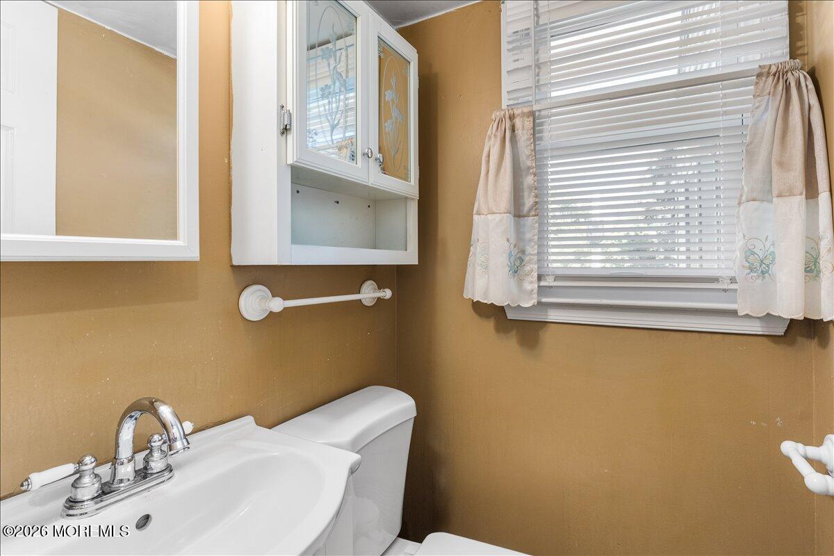 2 Annie Drive Howell NJ 07731
