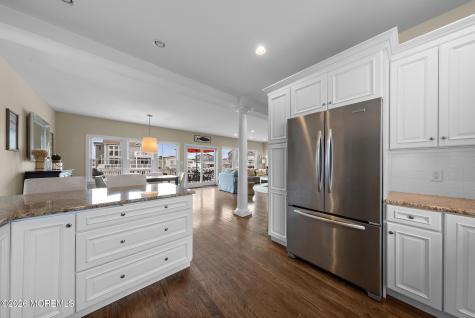 51 Barry Lane Beach Haven West NJ 08050