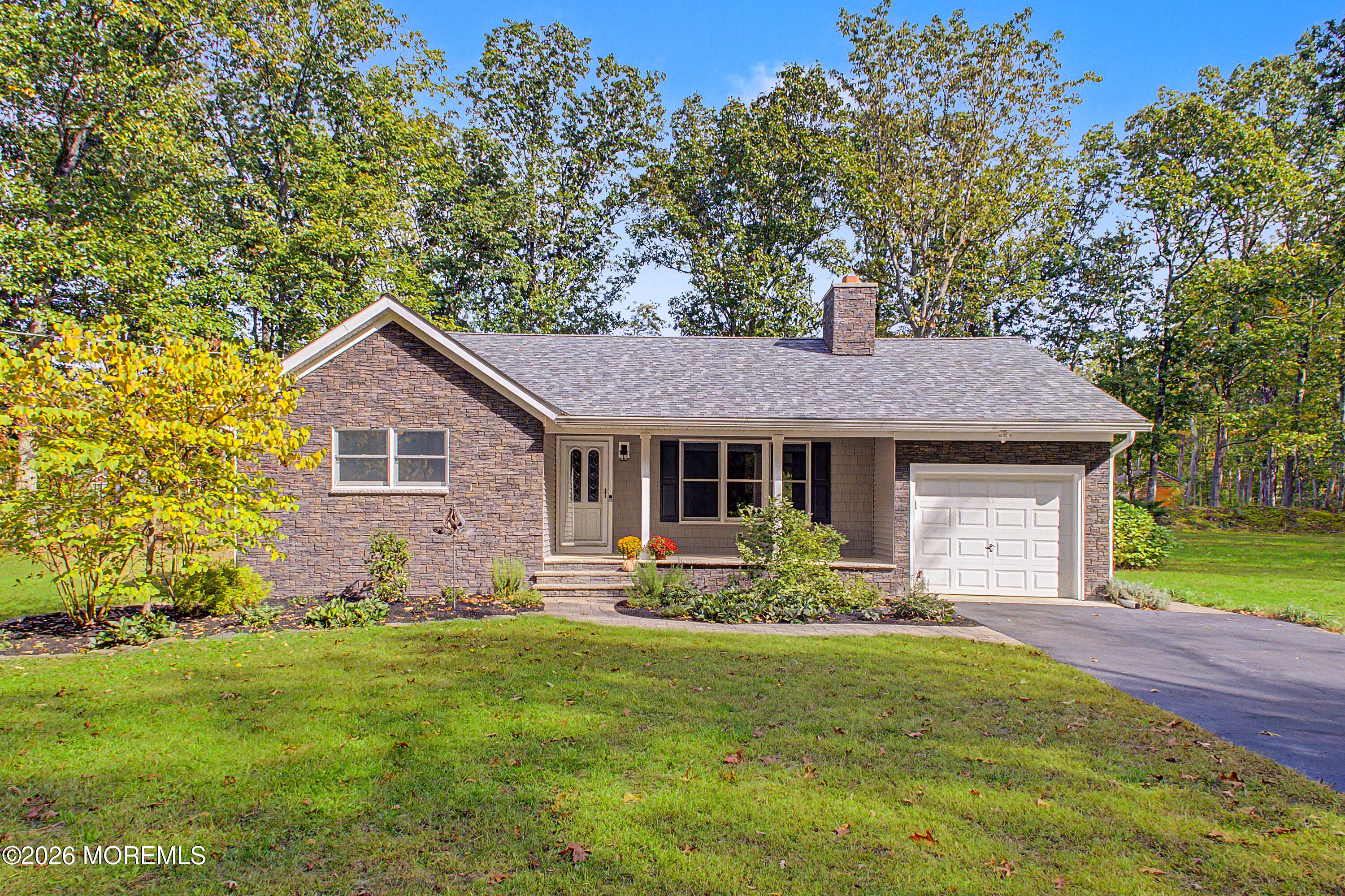 15 Hendrickson Drive Cream Ridge NJ 08514