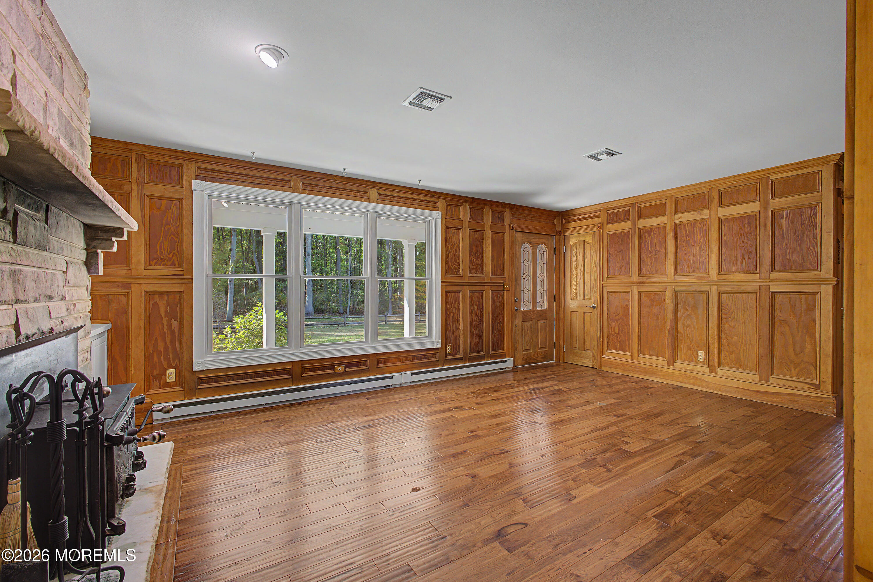 15 Hendrickson Drive Cream Ridge NJ 08514