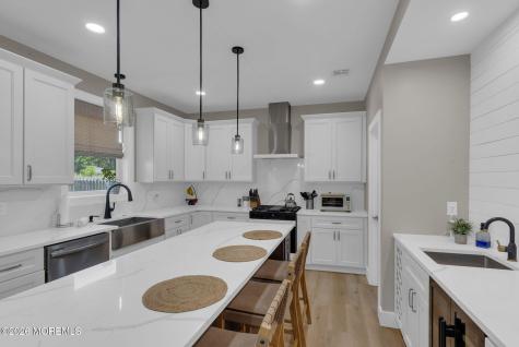 9 Pica Place Tinton Falls NJ 07724
