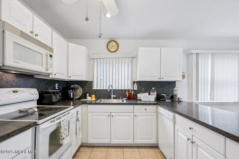 18 San Salvador Street Toms River NJ 08757