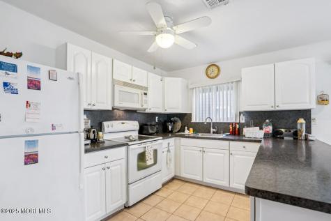 18 San Salvador Street Toms River NJ 08757