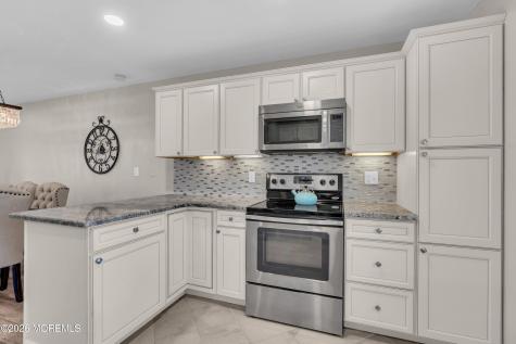 62F Buckingham Drive Lakewood NJ 08701