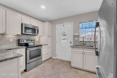 62F Buckingham Drive Lakewood NJ 08701