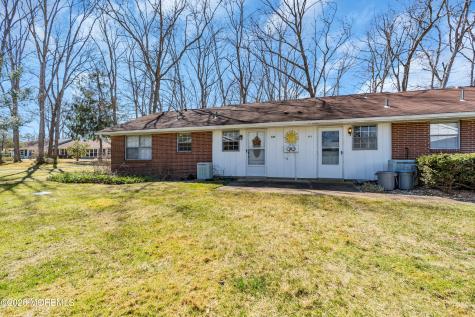 62F Buckingham Drive Lakewood NJ 08701