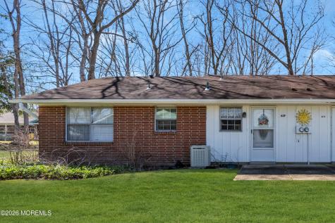 62F Buckingham Drive Lakewood NJ 08701