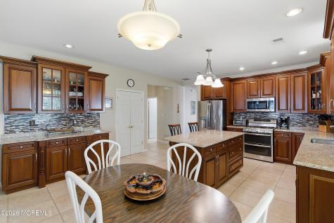 38 Banstead Way Jackson NJ 08527