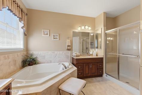 38 Banstead Way Jackson NJ 08527