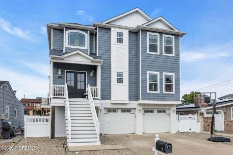 25 Sunrise Way Toms River NJ 08753
