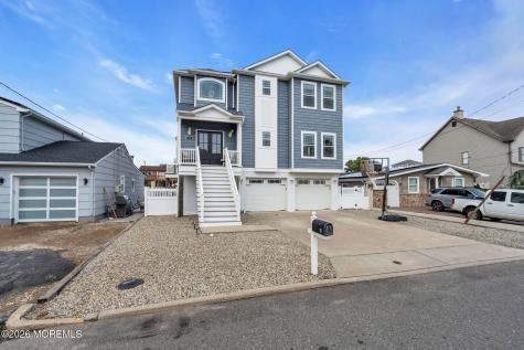 25 Sunrise Way Toms River NJ 08753