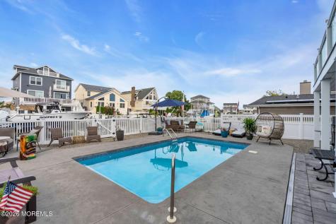 25 Sunrise Way Toms River NJ 08753