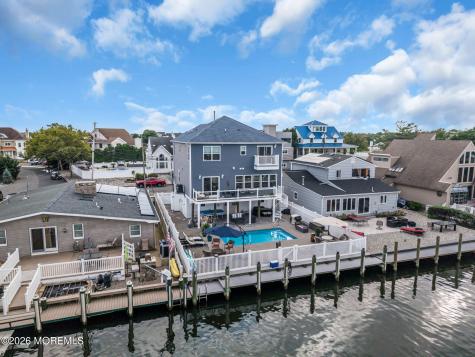 25 Sunrise Way Toms River NJ 08753