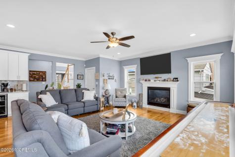 25 Sunrise Way Toms River NJ 08753