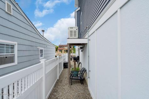 25 Sunrise Way Toms River NJ 08753