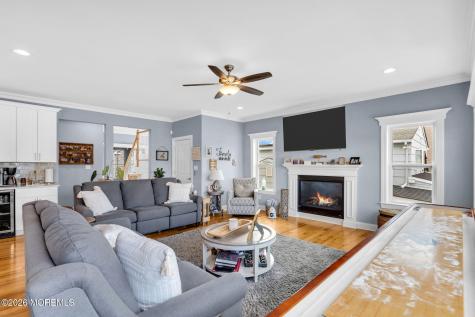 25 Sunrise Way Toms River NJ 08753