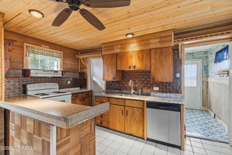 709 Talmadge Avenue Oakhurst NJ 07755