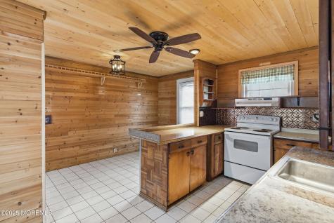 709 Talmadge Avenue Oakhurst NJ 07755