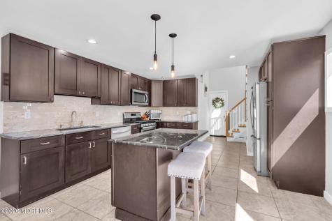 1513 Neptune Avenue Beachwood NJ 08722