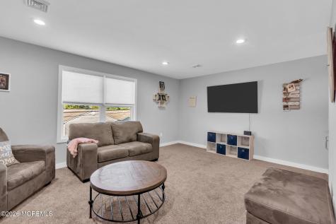 1513 Neptune Avenue Beachwood NJ 08722