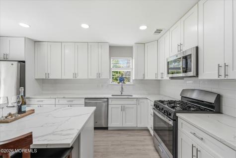 5 Elm Court Barnegat NJ 08005