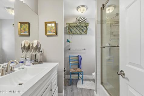 5 Elm Court Barnegat NJ 08005