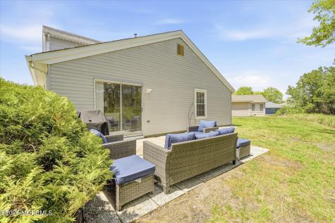 5 Elm Court Barnegat NJ 08005
