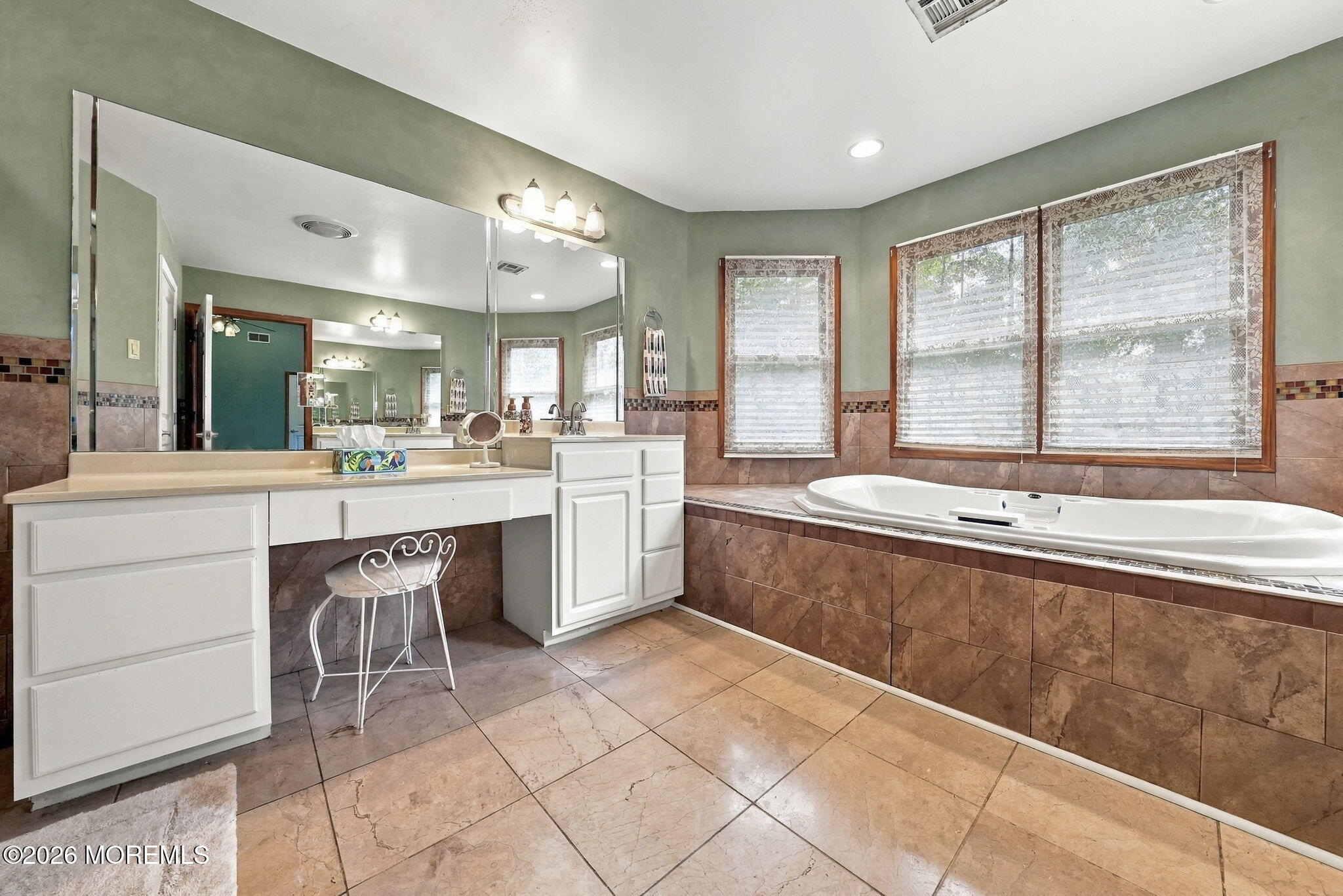 3 Crosby Lane Middletown NJ 07758