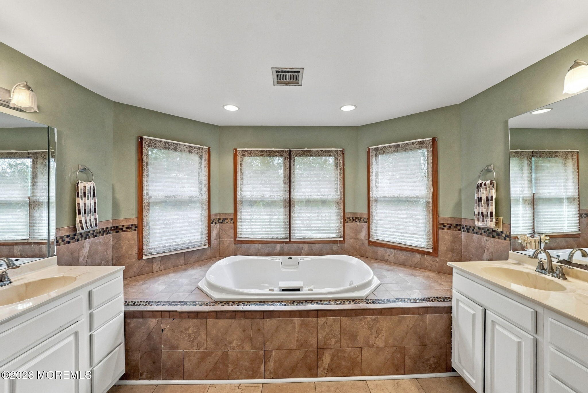 3 Crosby Lane Middletown NJ 07758