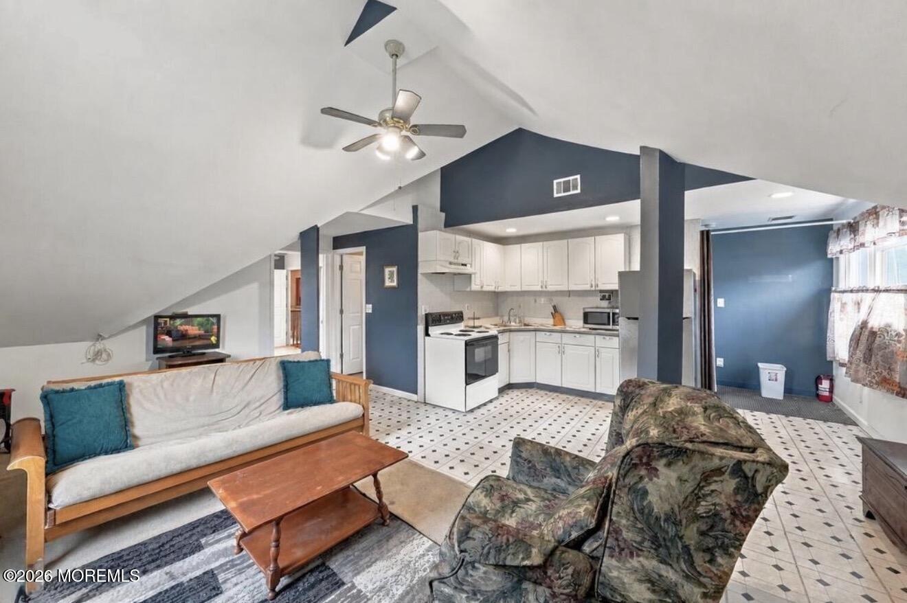 3 Crosby Lane Middletown NJ 07758