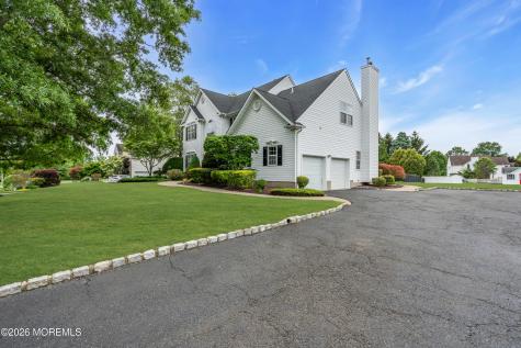 19 Outlook Lane Freehold NJ 07728
