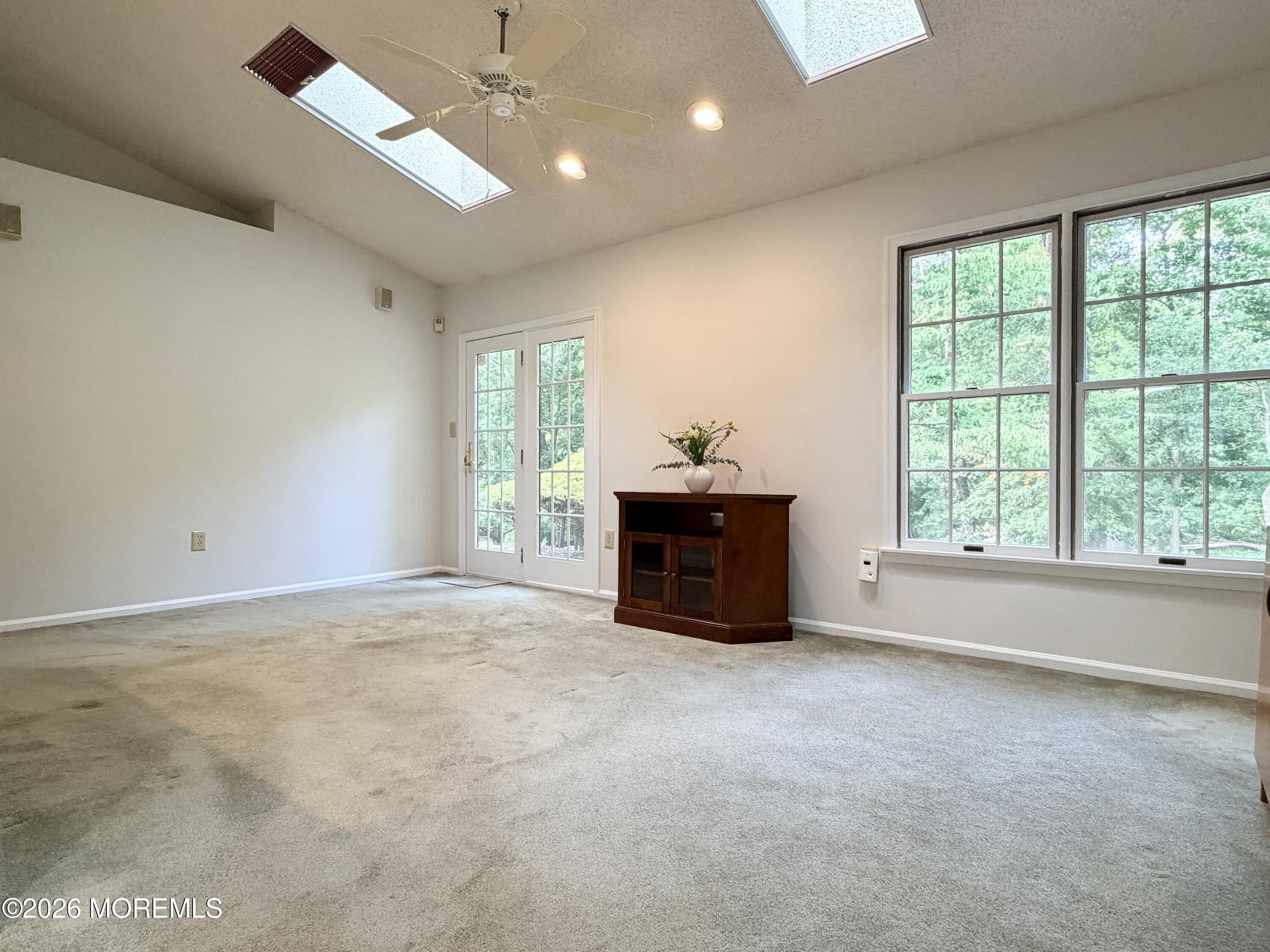 24 Abbey Lane Marlboro NJ 07746