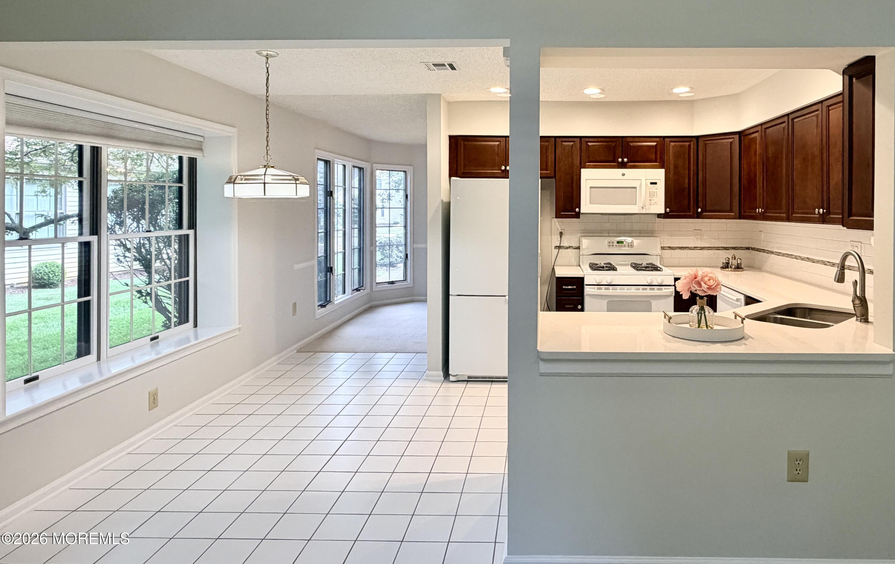 24 Abbey Lane Marlboro NJ 07746
