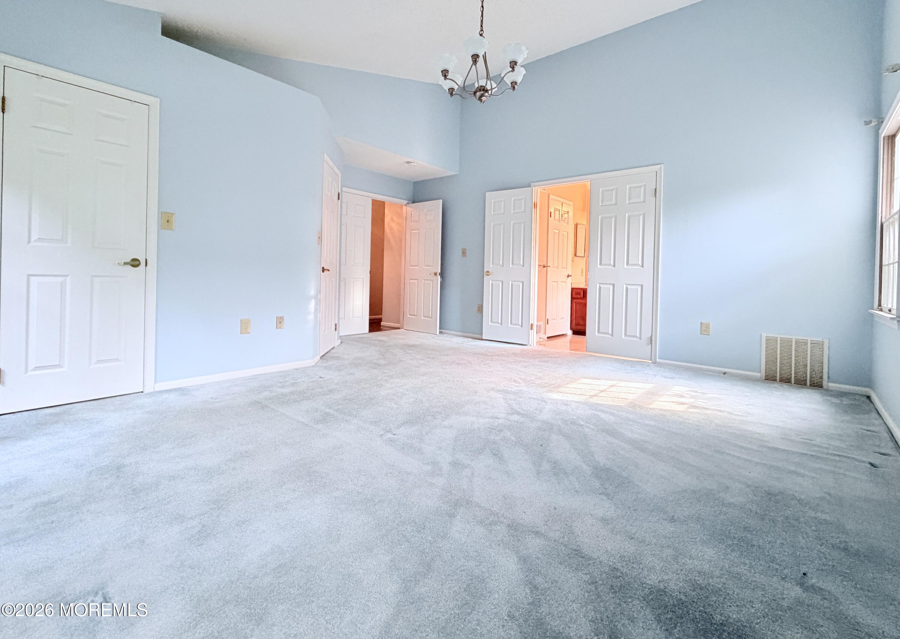 24 Abbey Lane Marlboro NJ 07746