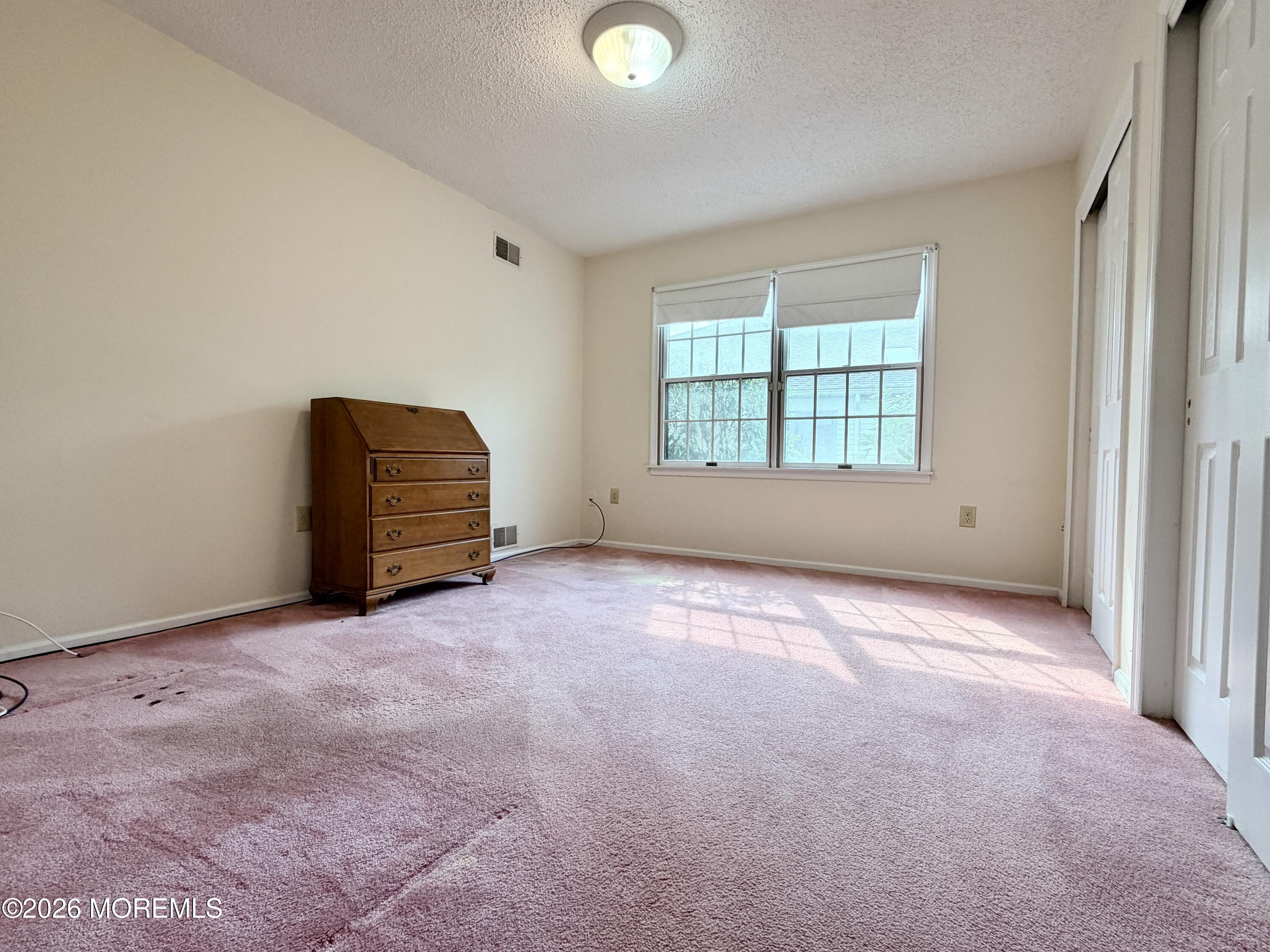 24 Abbey Lane Marlboro NJ 07746