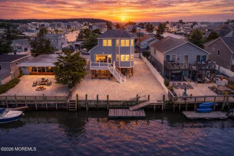 62 W Anchor Drive Little Egg Harbor NJ 08087
