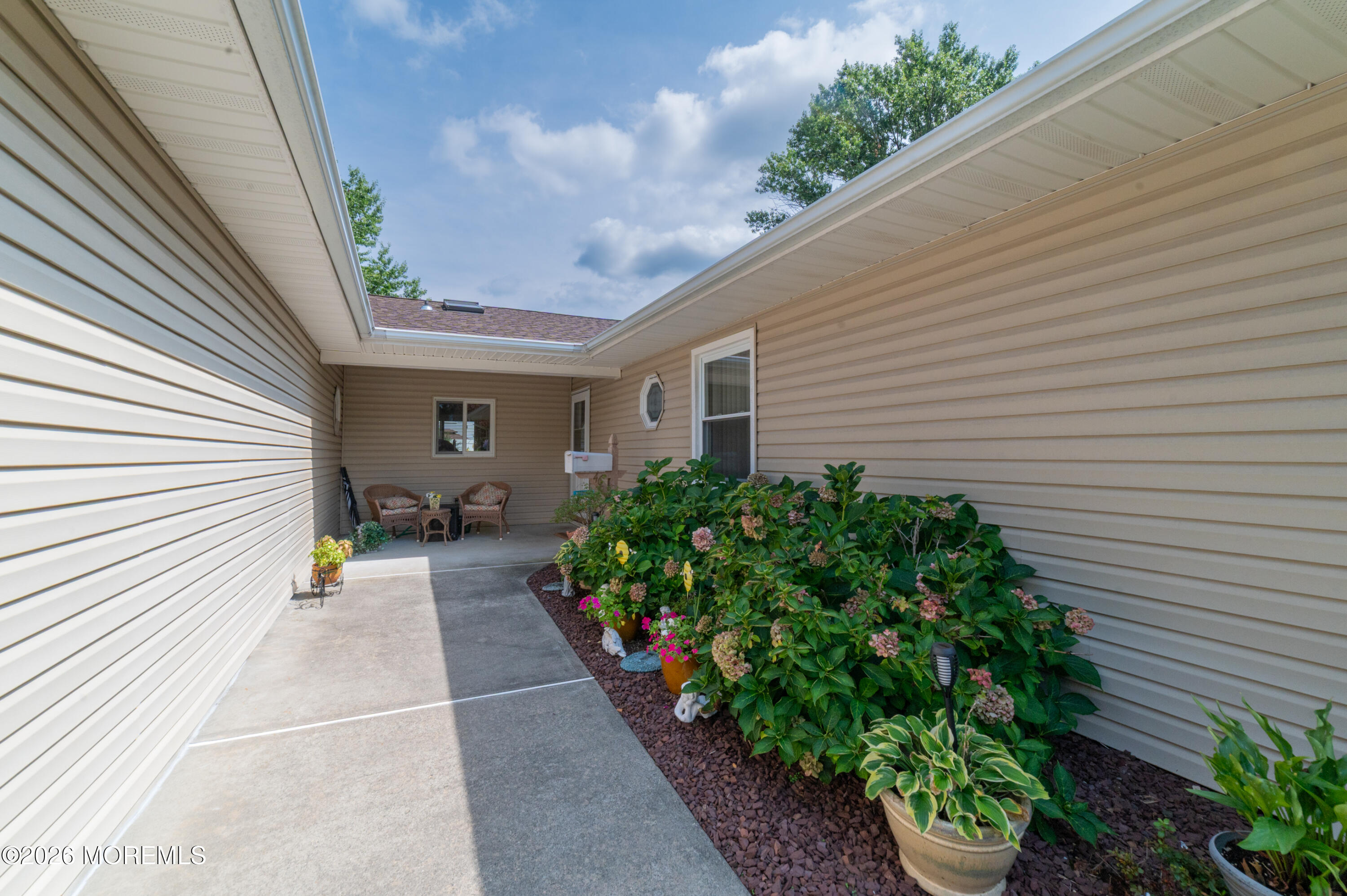 46 Deborah Lane Aberdeen NJ 07747