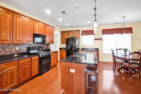 31 Heath Lane Jackson NJ 08527