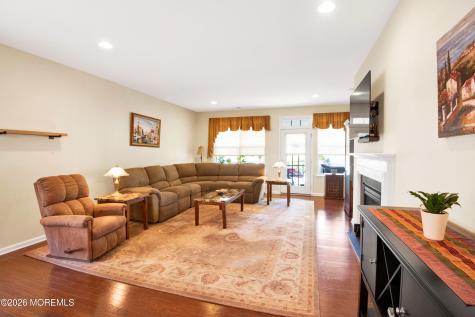 31 Heath Lane Jackson NJ 08527